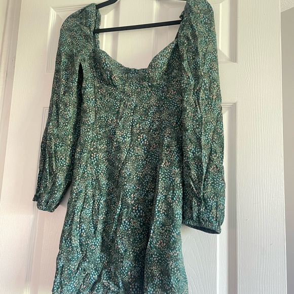 (SOLD) Wilfred Novella Dress - Picture 3 of 3